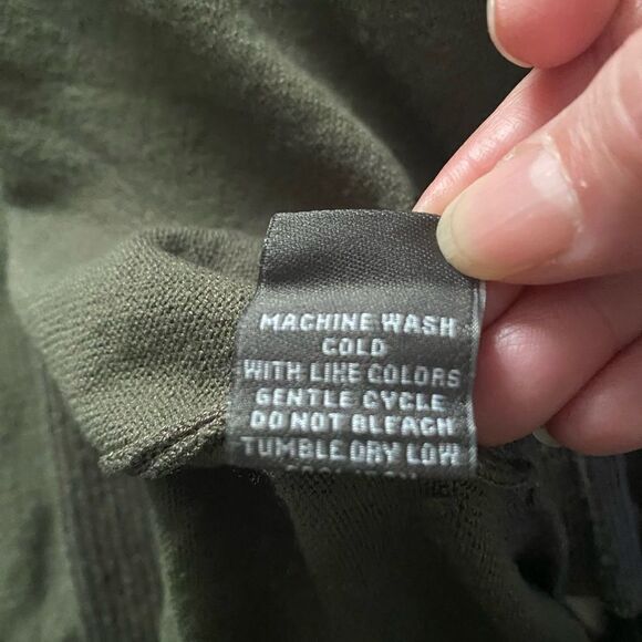 89th & Madison Lightweight Open-Front Longline Sweater. Olive Green. Size L - Picture 7 of 7